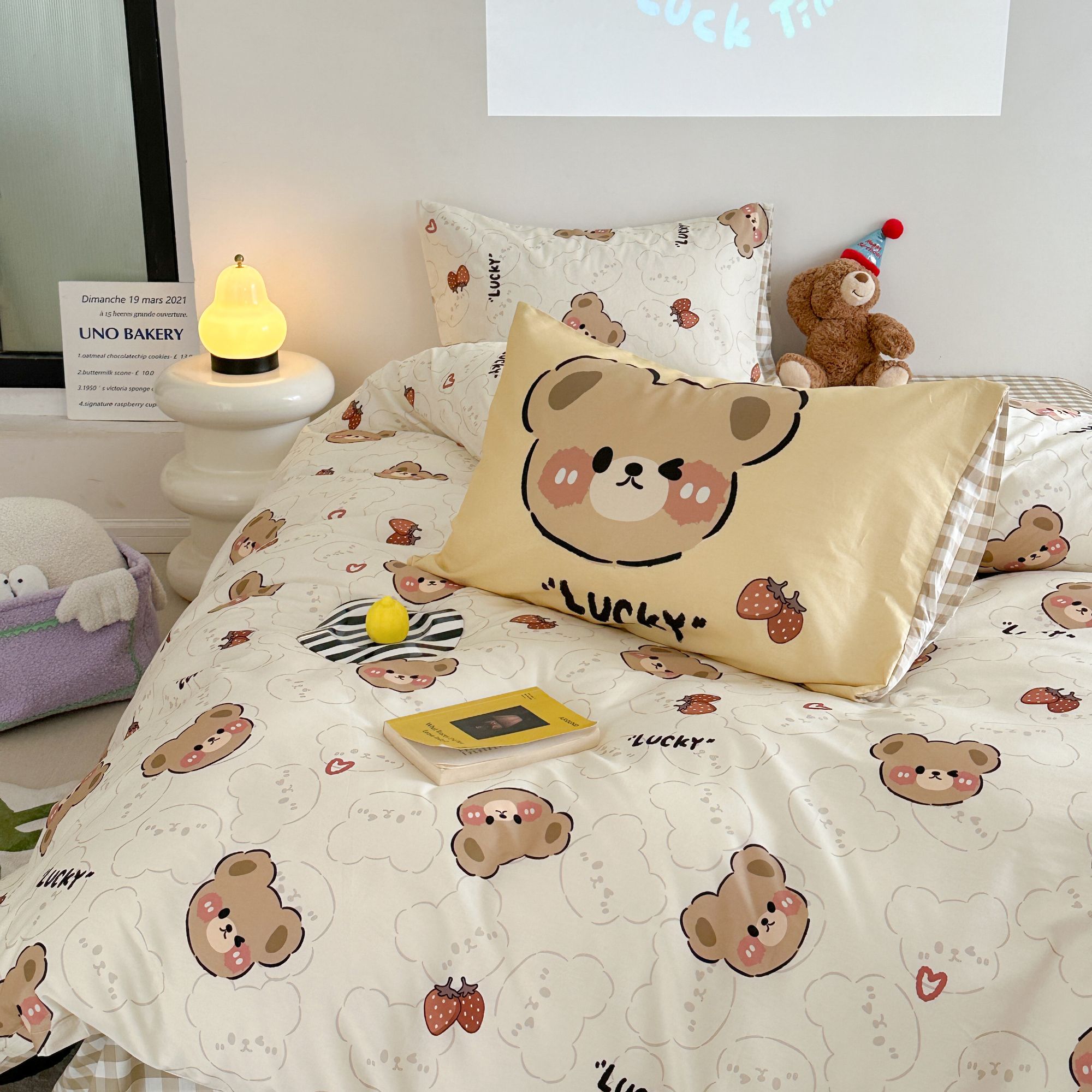 美玲 腮红熊 双面纯棉数码印花三件套四件套设计师款可爱宿舍