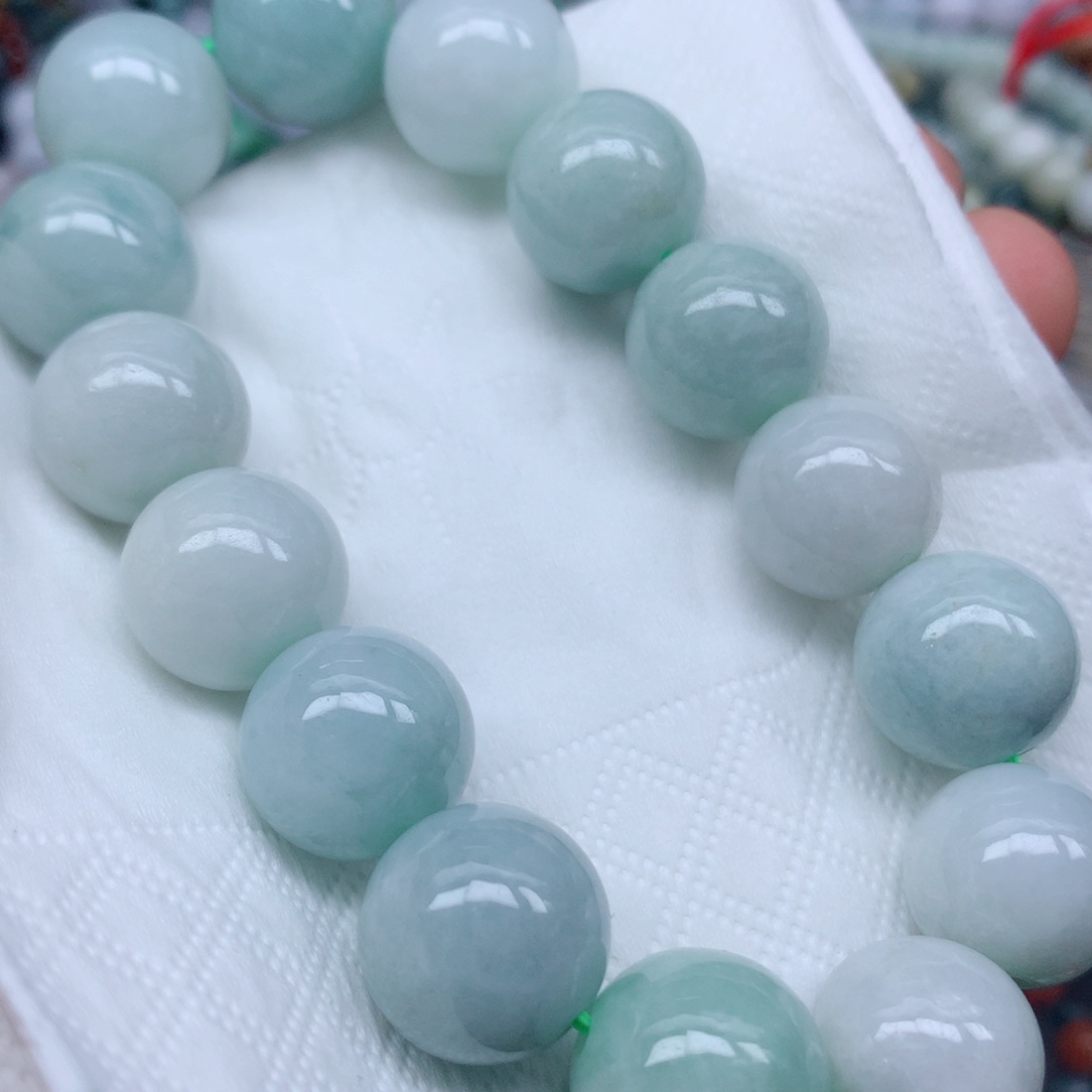 翡翠未镶嵌颈饰珠子翡翠