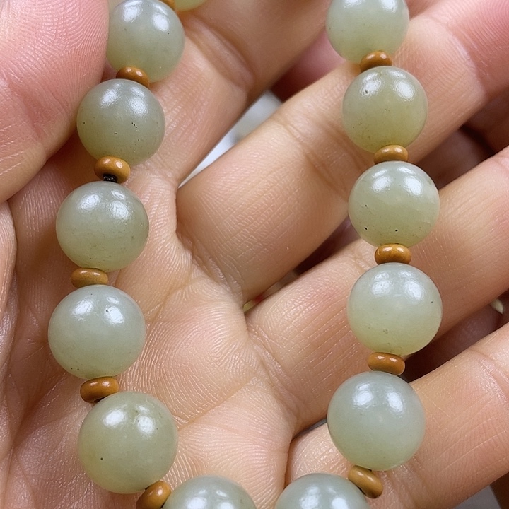 和田玉（糖玉）未镶嵌颈饰