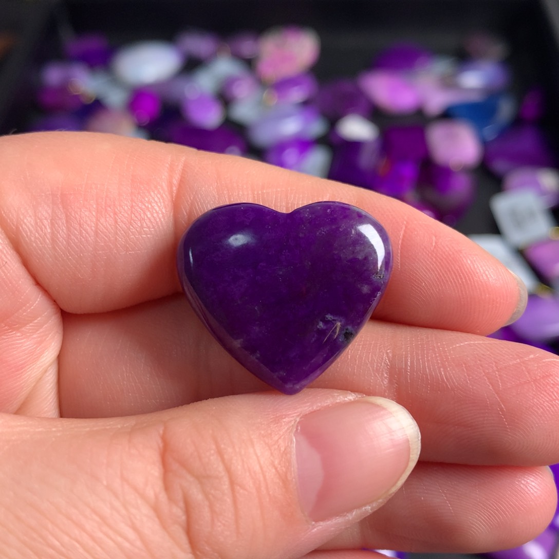 苏纪石（舒俱来）未镶嵌帝王紫爱心裸石