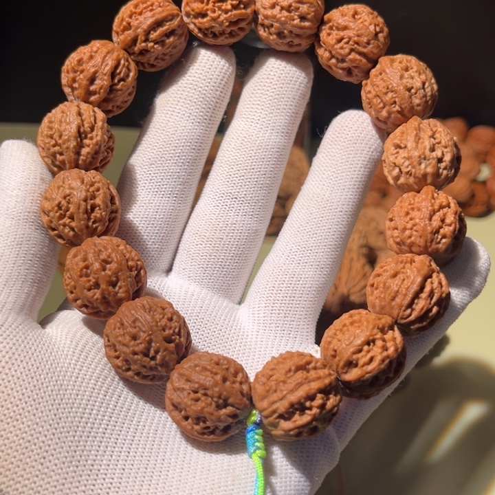 手串文玩核桃……35