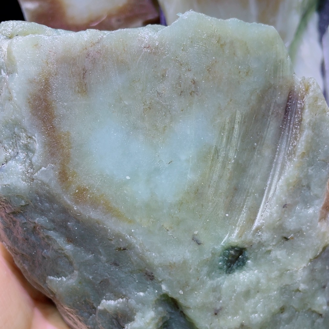 和田玉未镶嵌珠宝半成品