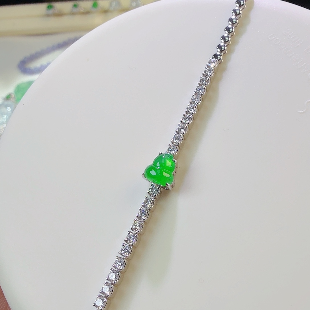 翡翠18K金镶嵌手链冰阳绿葫芦手链