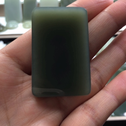 和田玉颈饰未镶嵌小**鱼