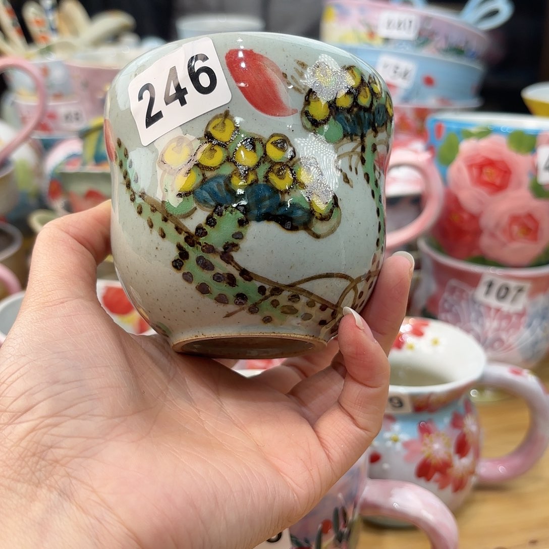 瓷片兔兔盖茨。兔兔好