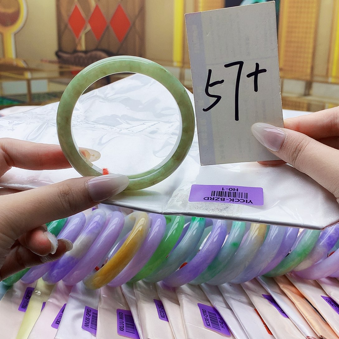 翡翠未镶嵌手镯nn