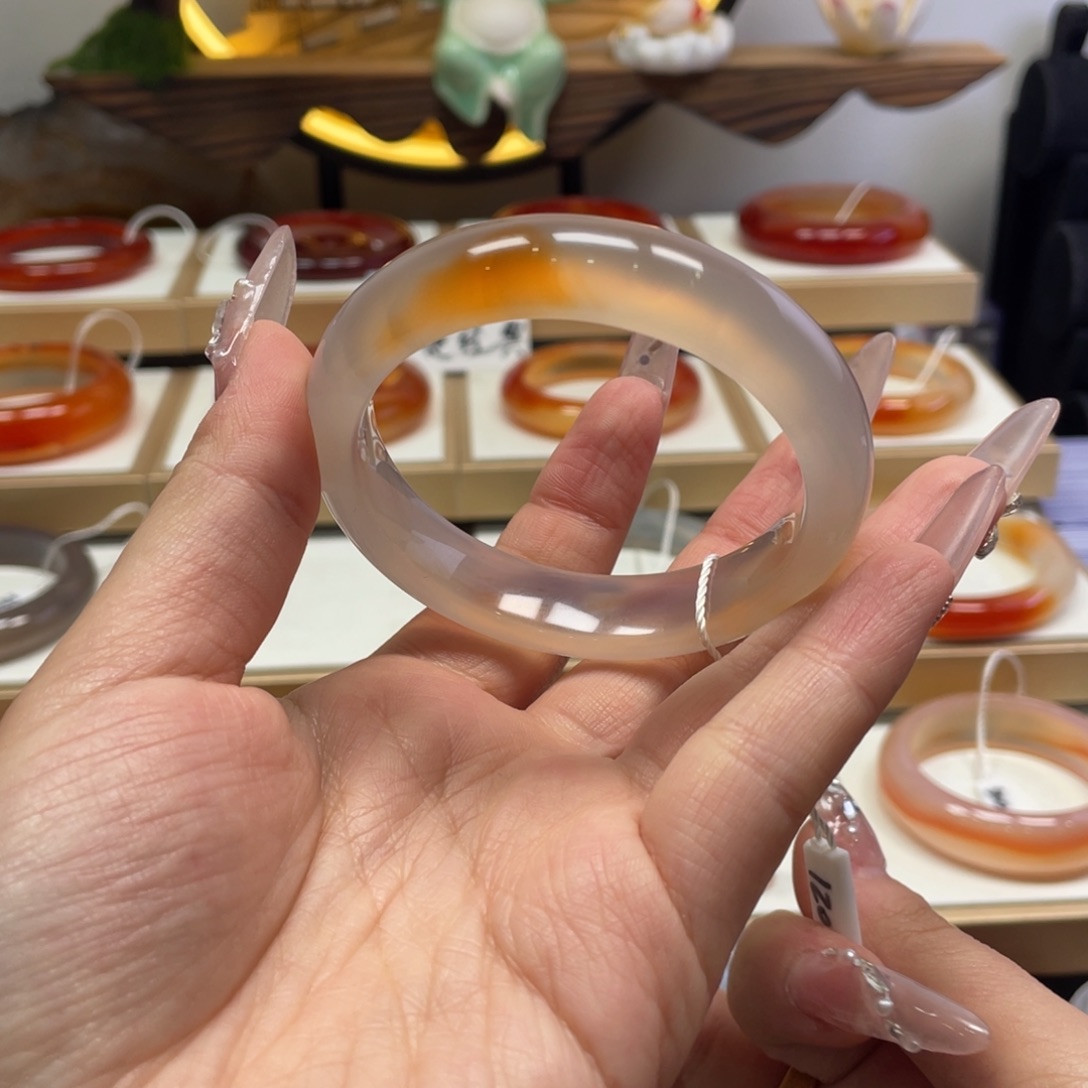 玛瑙/玉髓未镶嵌手镯