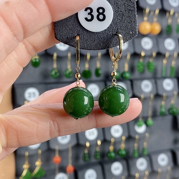 和田玉耳饰18K金镶嵌青*案