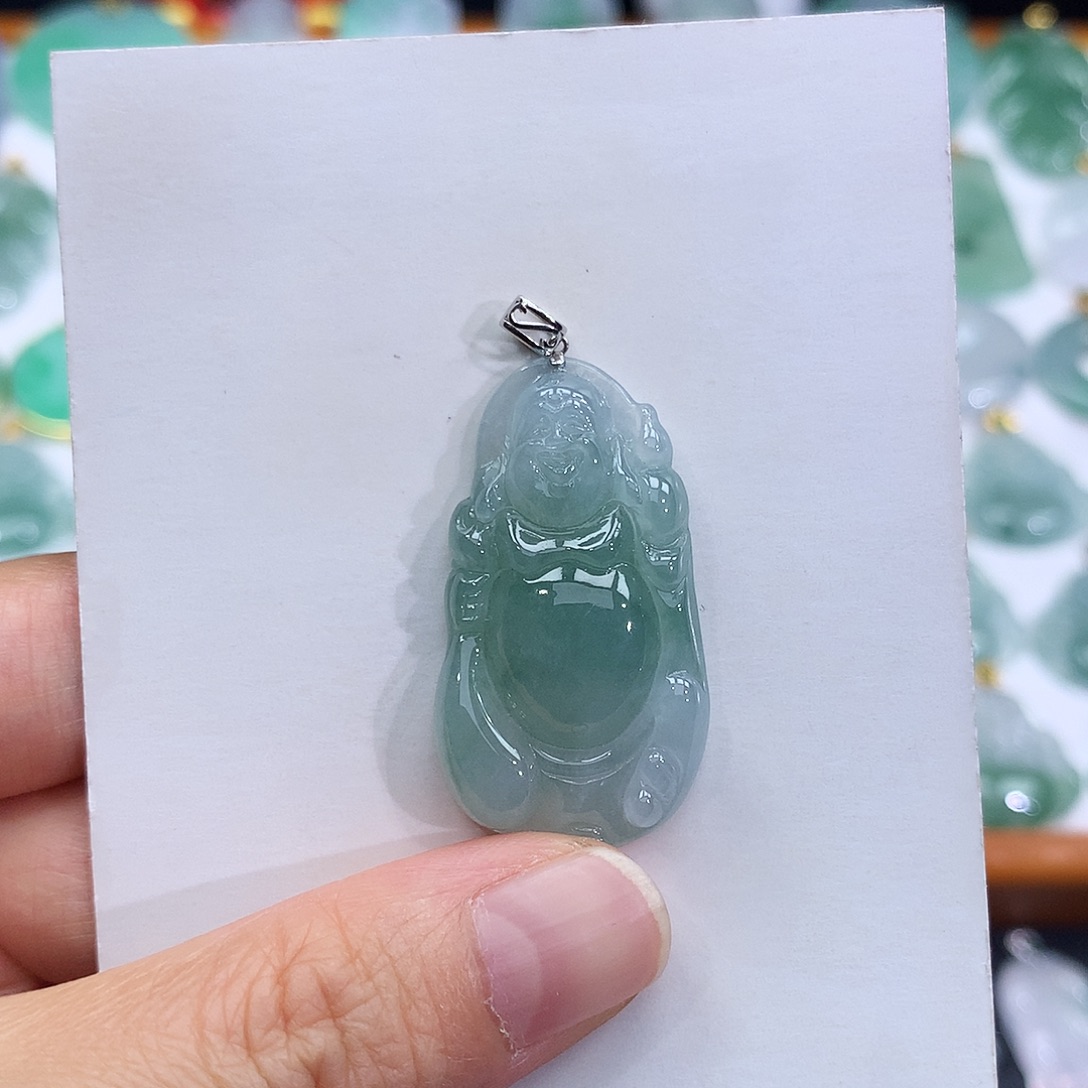 翡翠18K金镶嵌颈饰翡翠吊坠