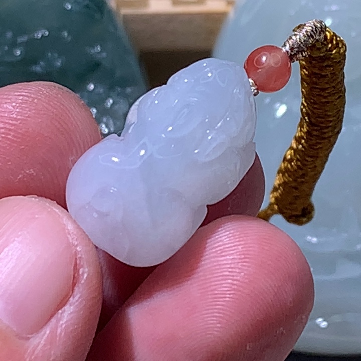 翡翠未镶嵌颈饰炸/小貔貅