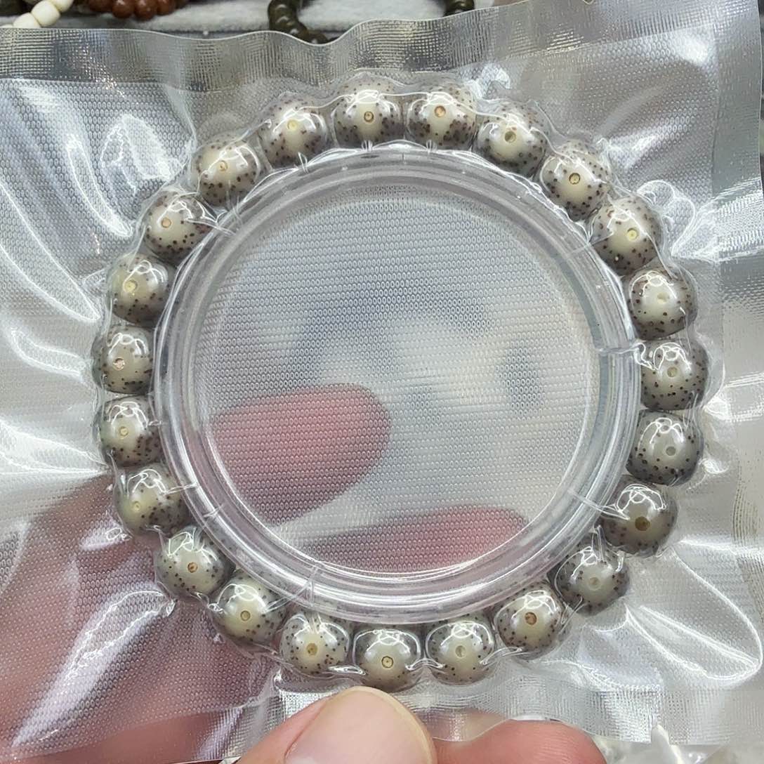 星月菩提手串10传说黑冰星月菩提单圈1.0