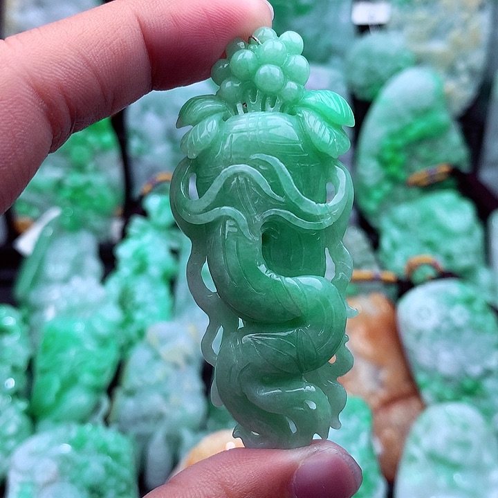 翡翠吊坠(不含链)未镶嵌