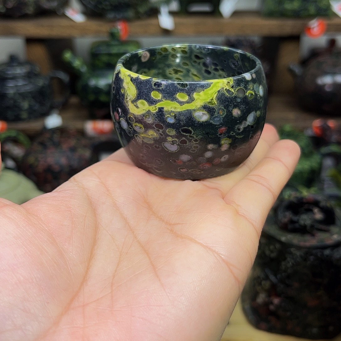 梅花石安山玉茶杯50cc