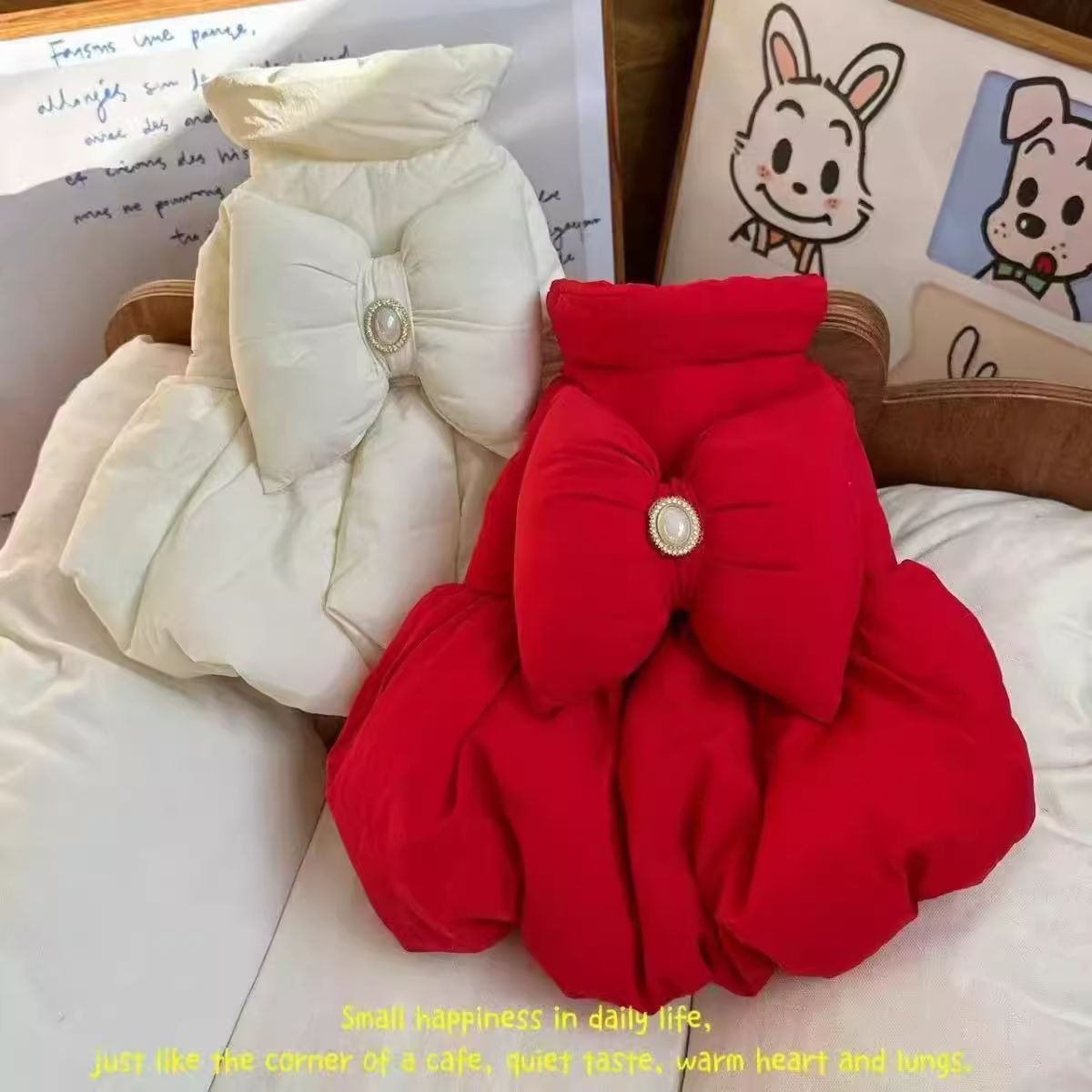 【达人力荐】宠物狗狗比熊衣服冬季保暖新年猫咪小香风加绒战袍红色