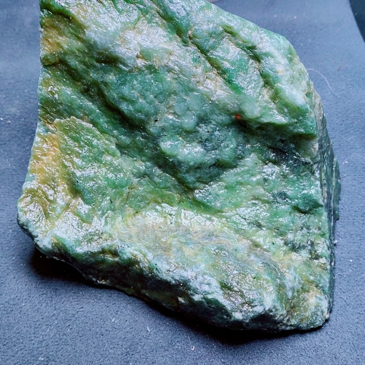 和田玉未镶嵌珠宝奇石