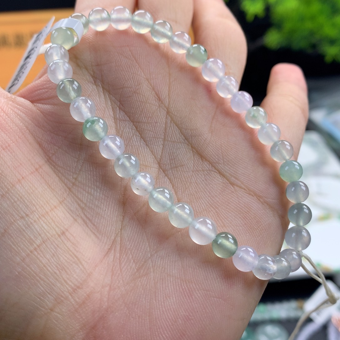 翡翠未镶嵌手链卡5.5