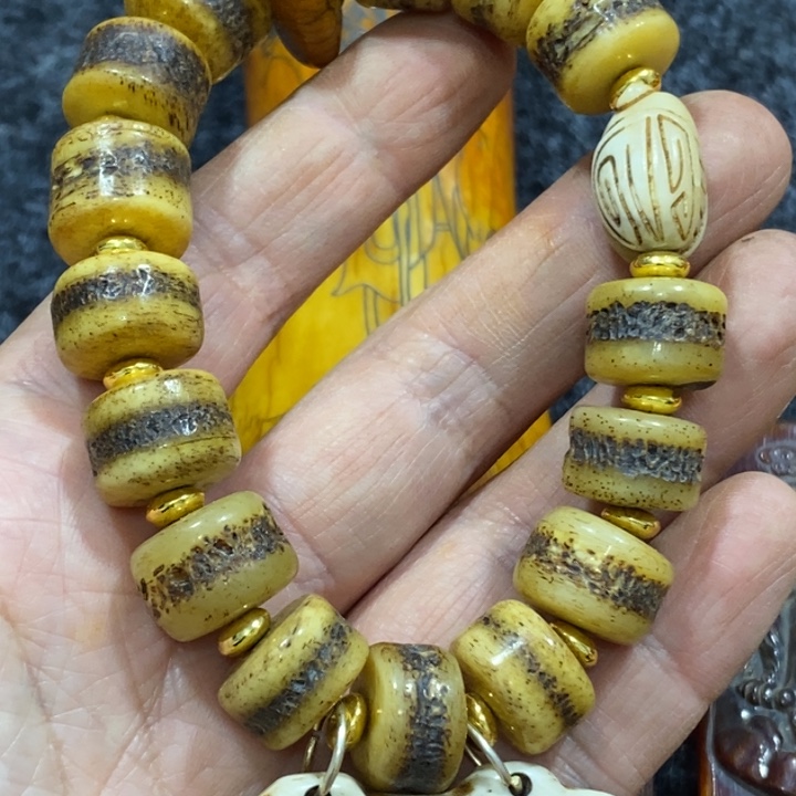 滴血莲花菩提吊坠