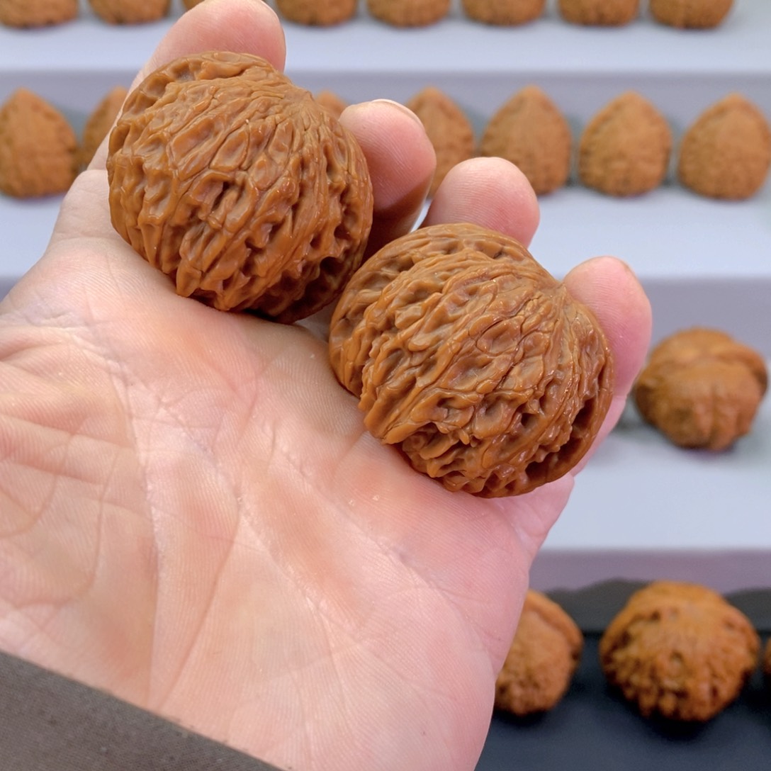 文玩核桃把件42全品山地正磨