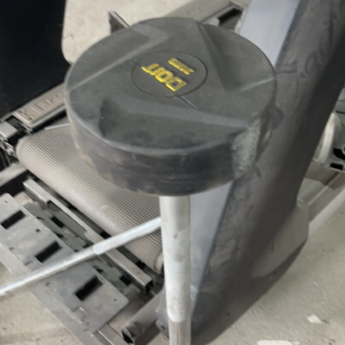 固定杠铃杆直杆20kg一个瑕疵