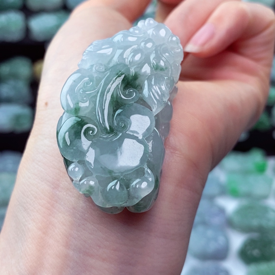 翡翠颈饰未镶嵌天然