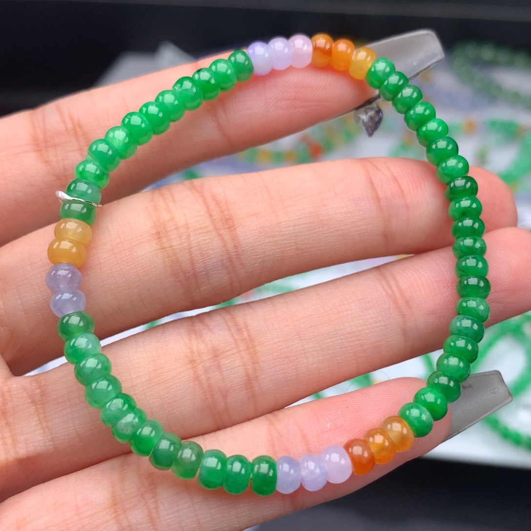 翡翠手链未镶嵌卡