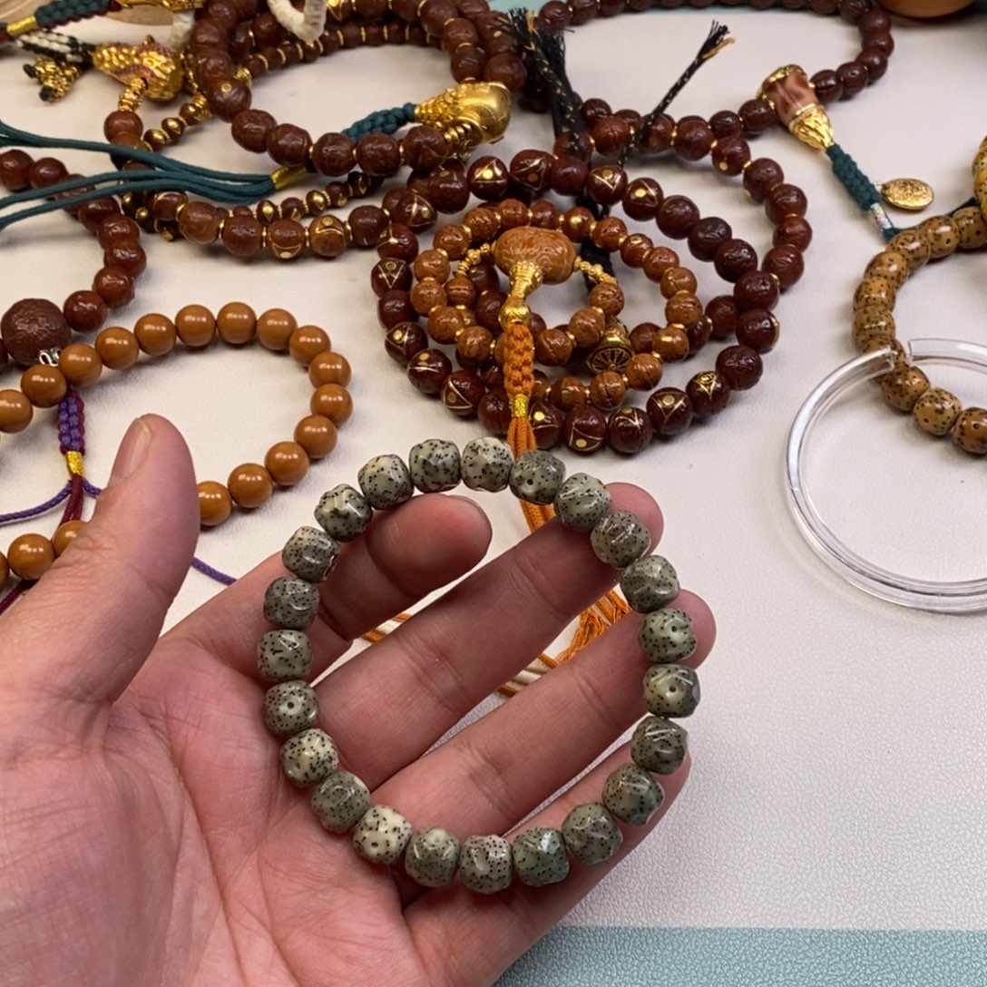 星月菩提吊坠。。。。。。。。。。。