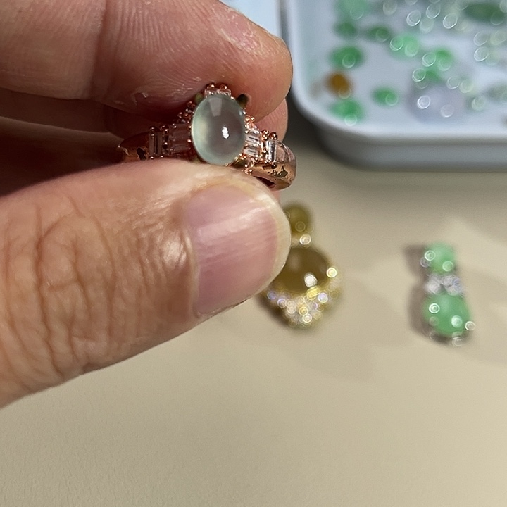 翡翠裸石缅料A货翡翠