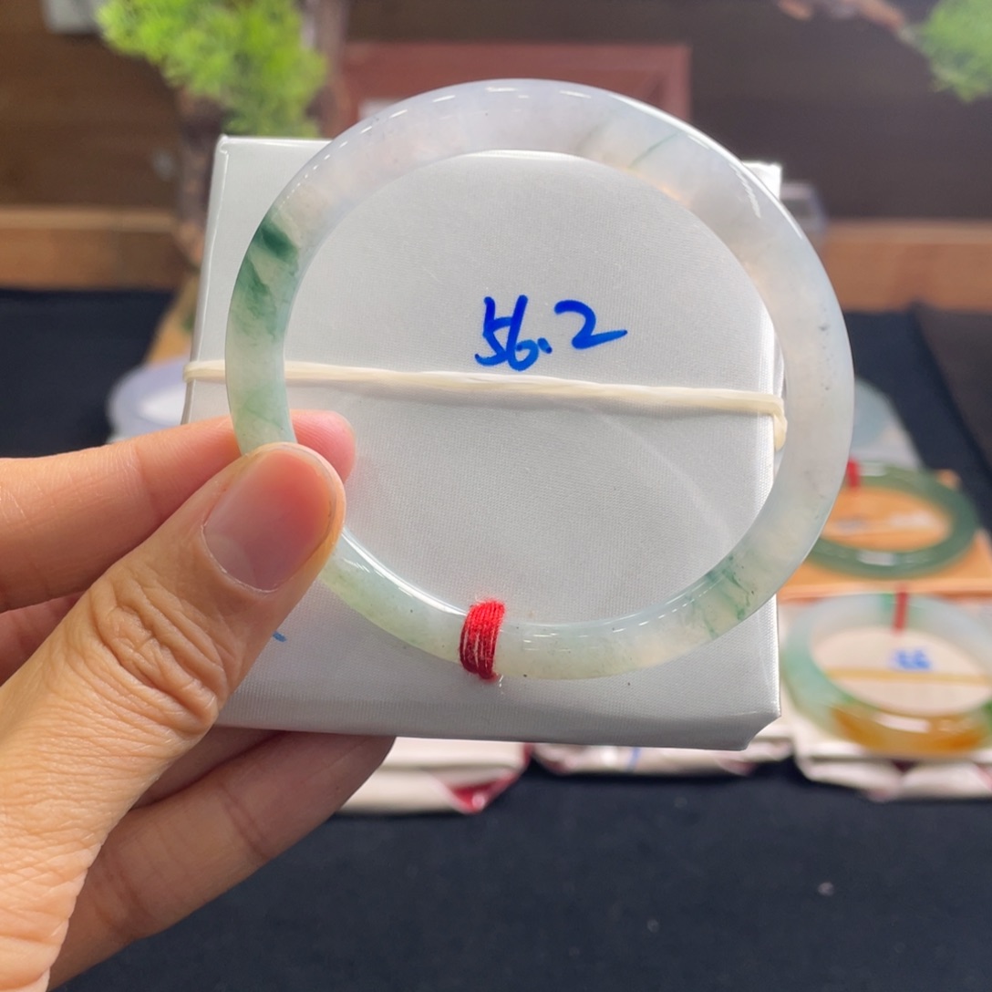 翡翠手镯未镶嵌56.2冰飘花叮当