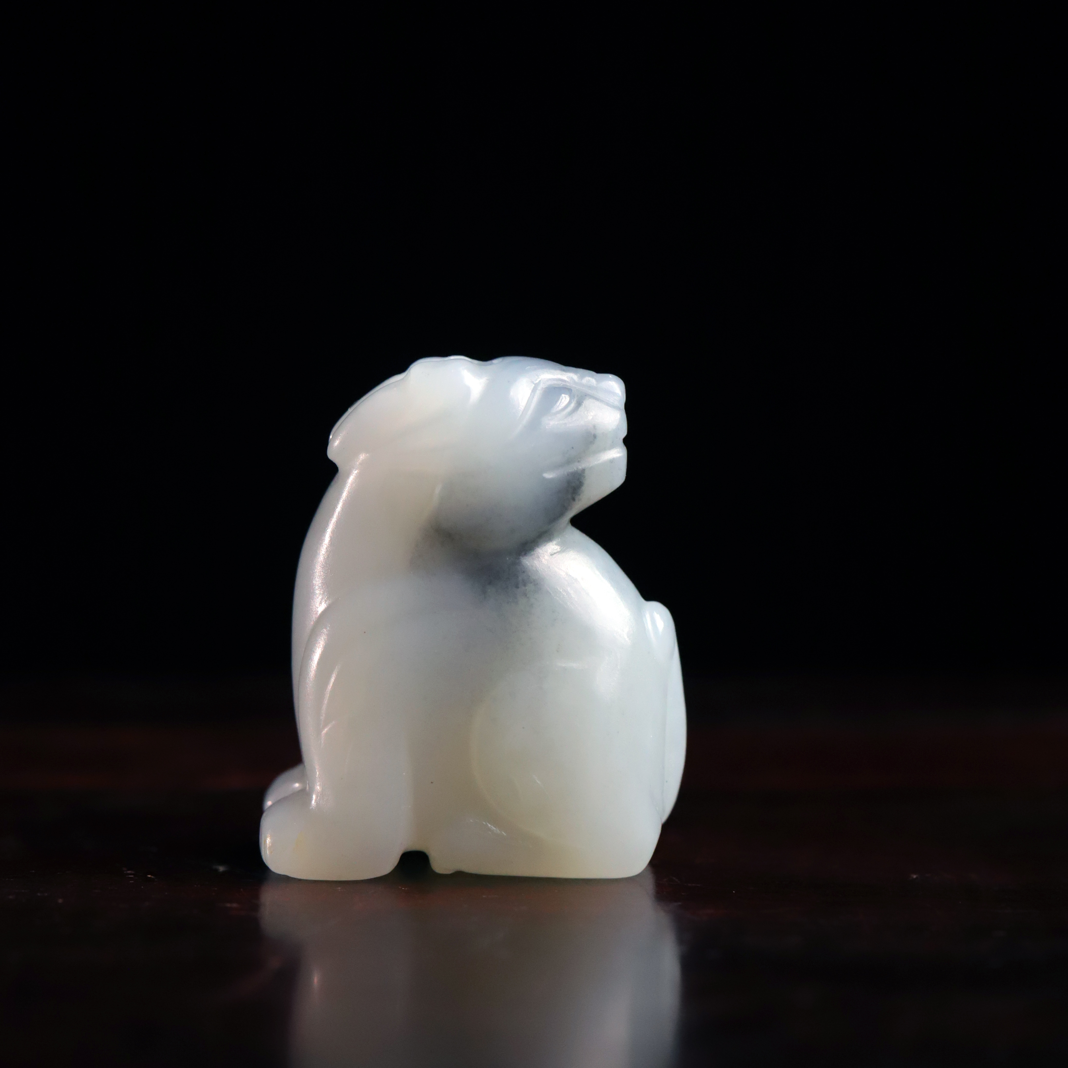 清代和田玉瑞兽花件