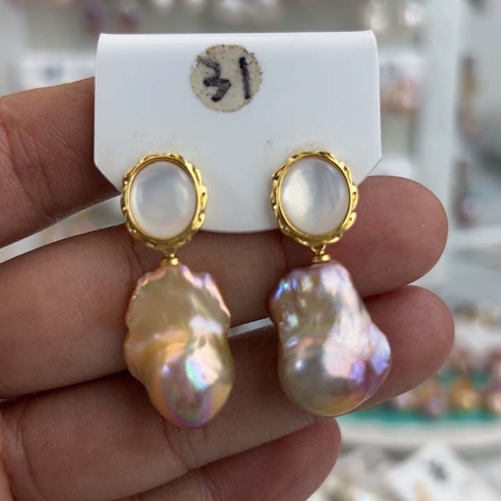 淡水珍珠耳饰未镶嵌