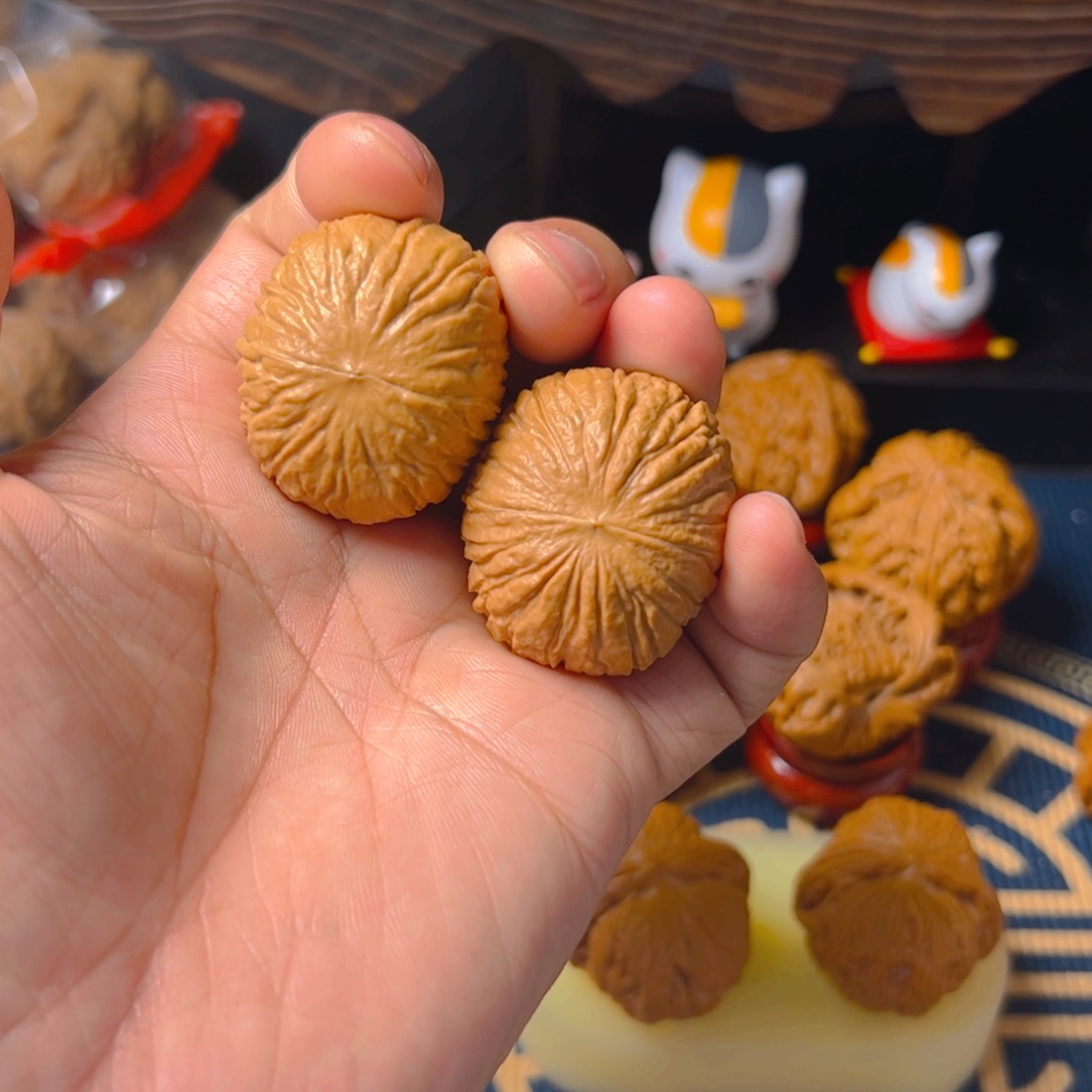 文玩核桃把件元宝猴头38