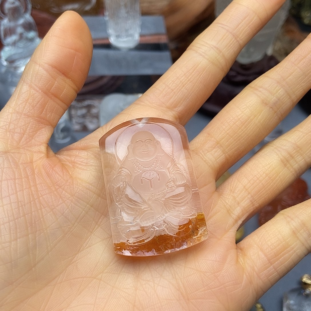 颈饰未镶嵌水晶吊坠