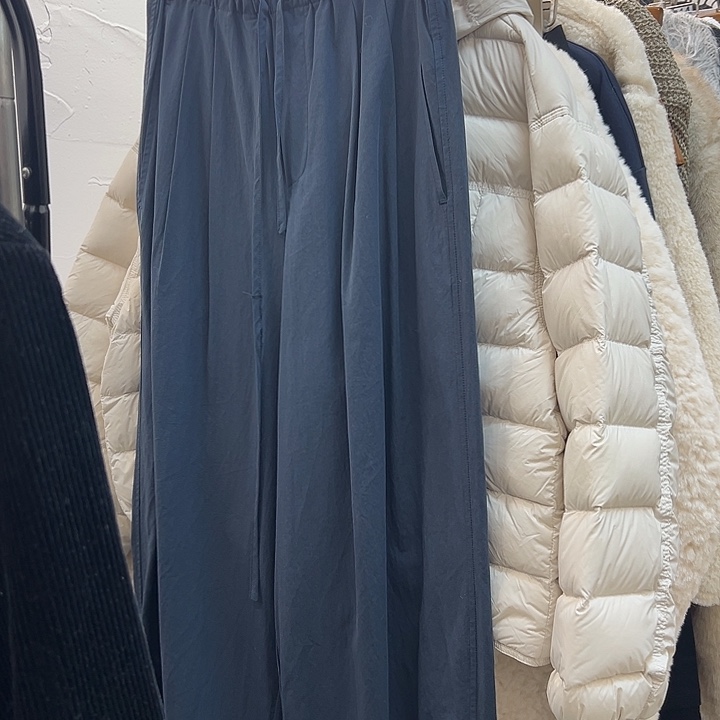 今天新款 藏蓝色裤子