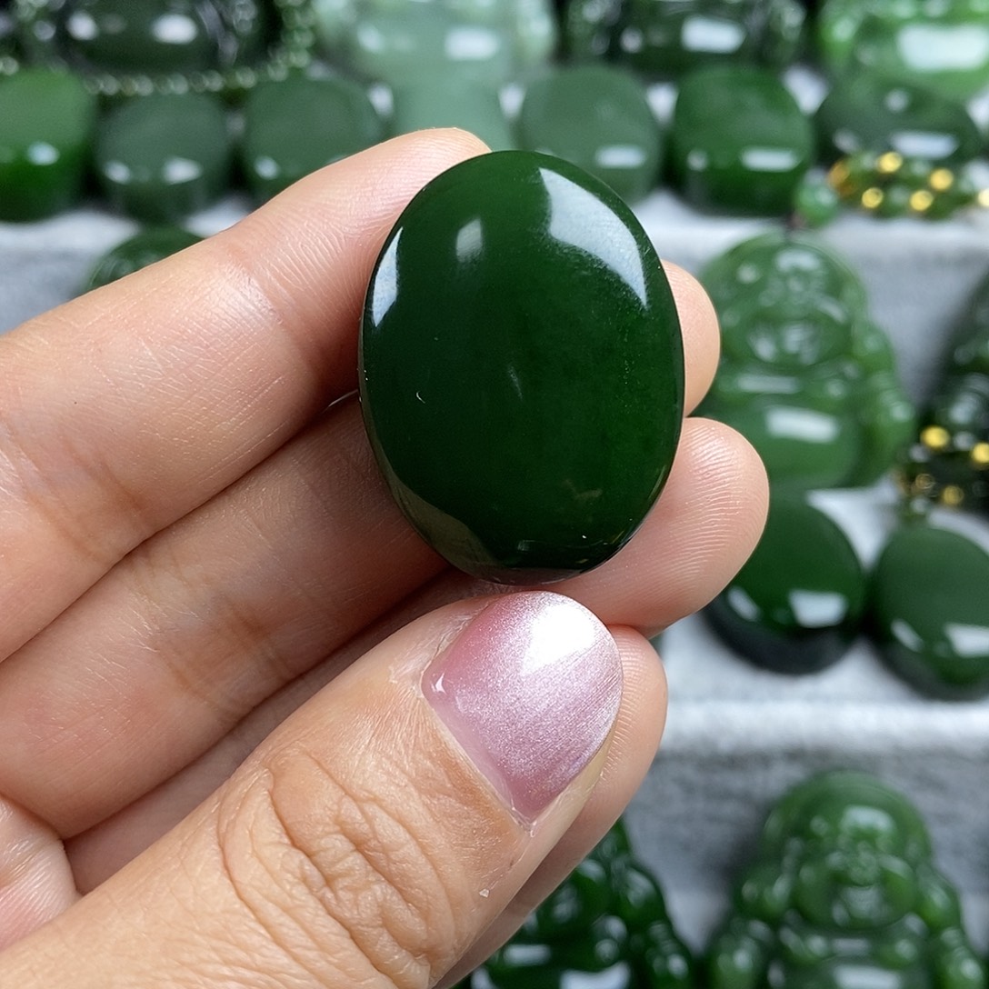 和田玉（碧玉）未镶嵌颈饰