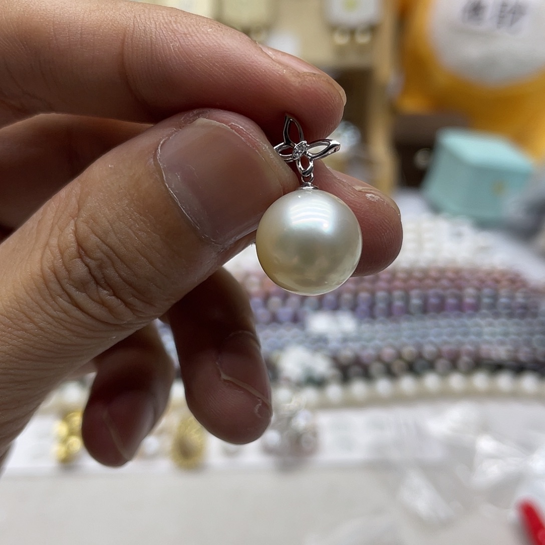 海水珍珠18K金镶嵌颈饰