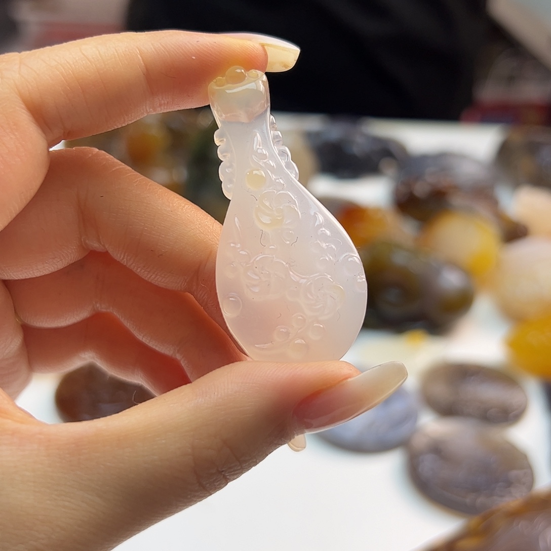 玛瑙/玉髓未镶嵌颈饰