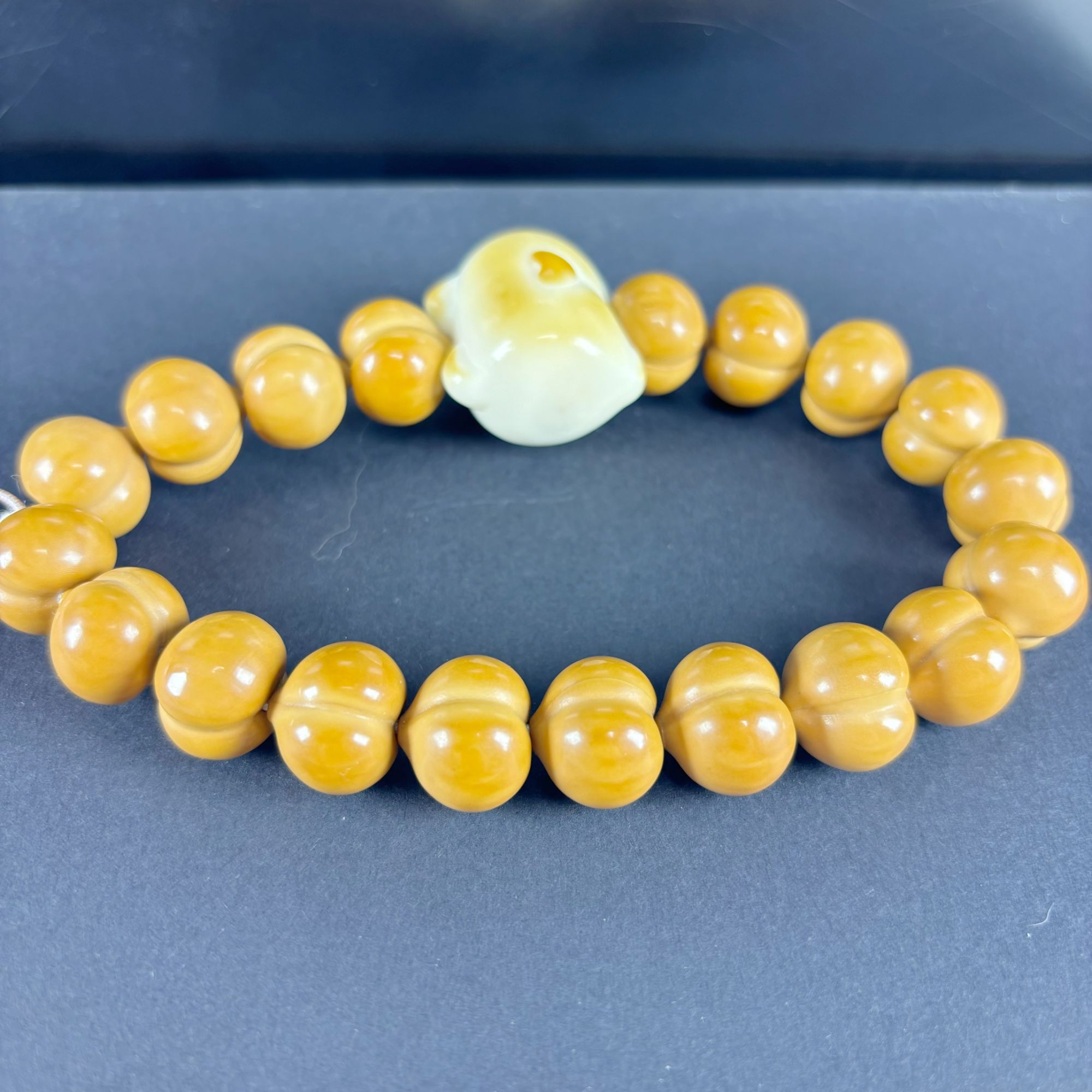 【阅几】柯基小肥臀屁桃手持 猴头核桃手工全品 原皮原色