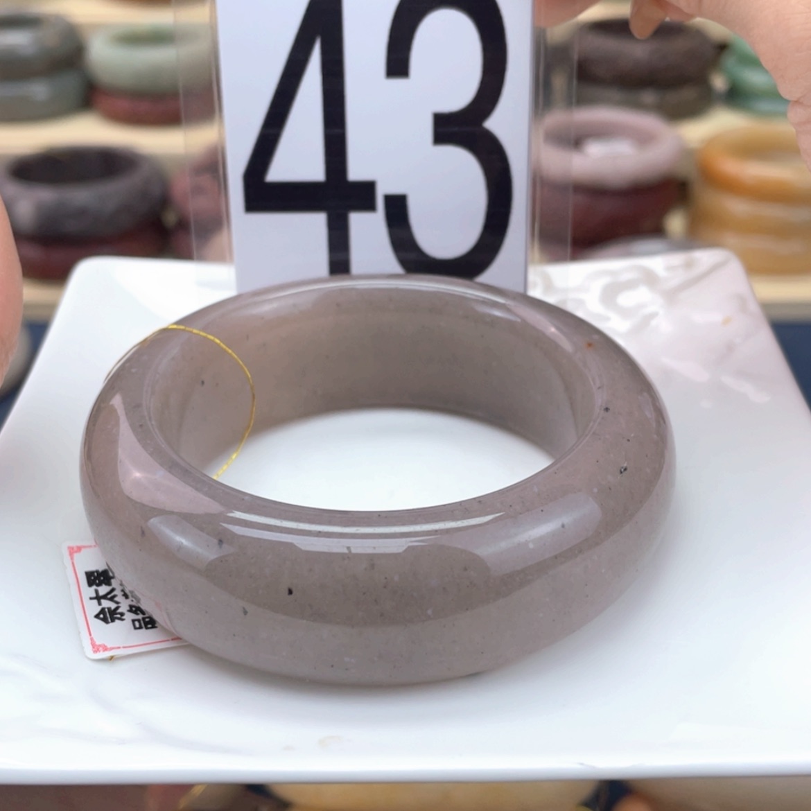 【闪购商品】石英质玉手镯未镶嵌
