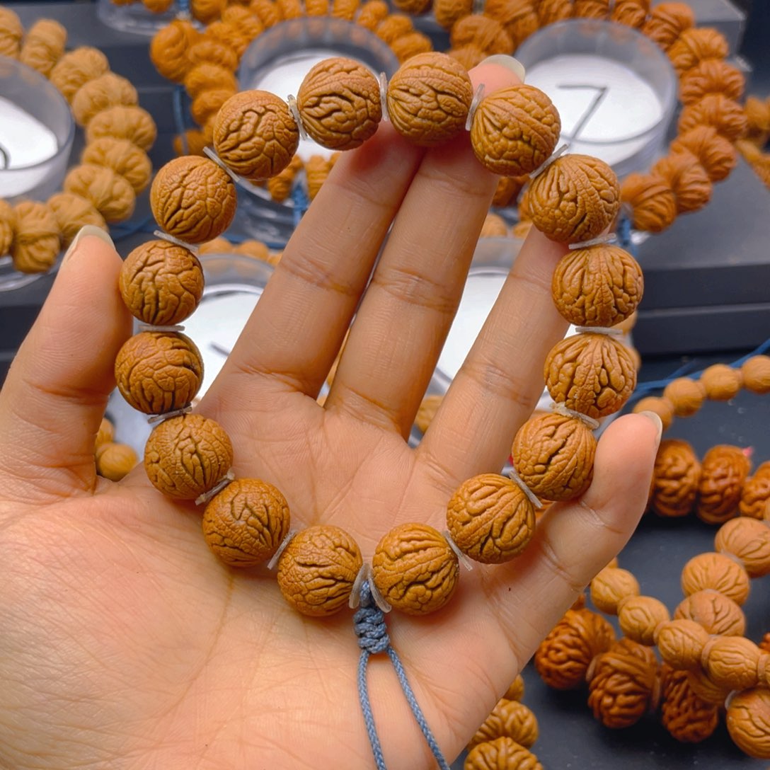 桃核手串王*白红红火火过大年啦5