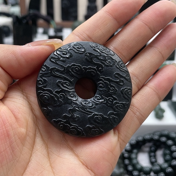 【闪购商品】颈饰未镶嵌和田玉（青玉）