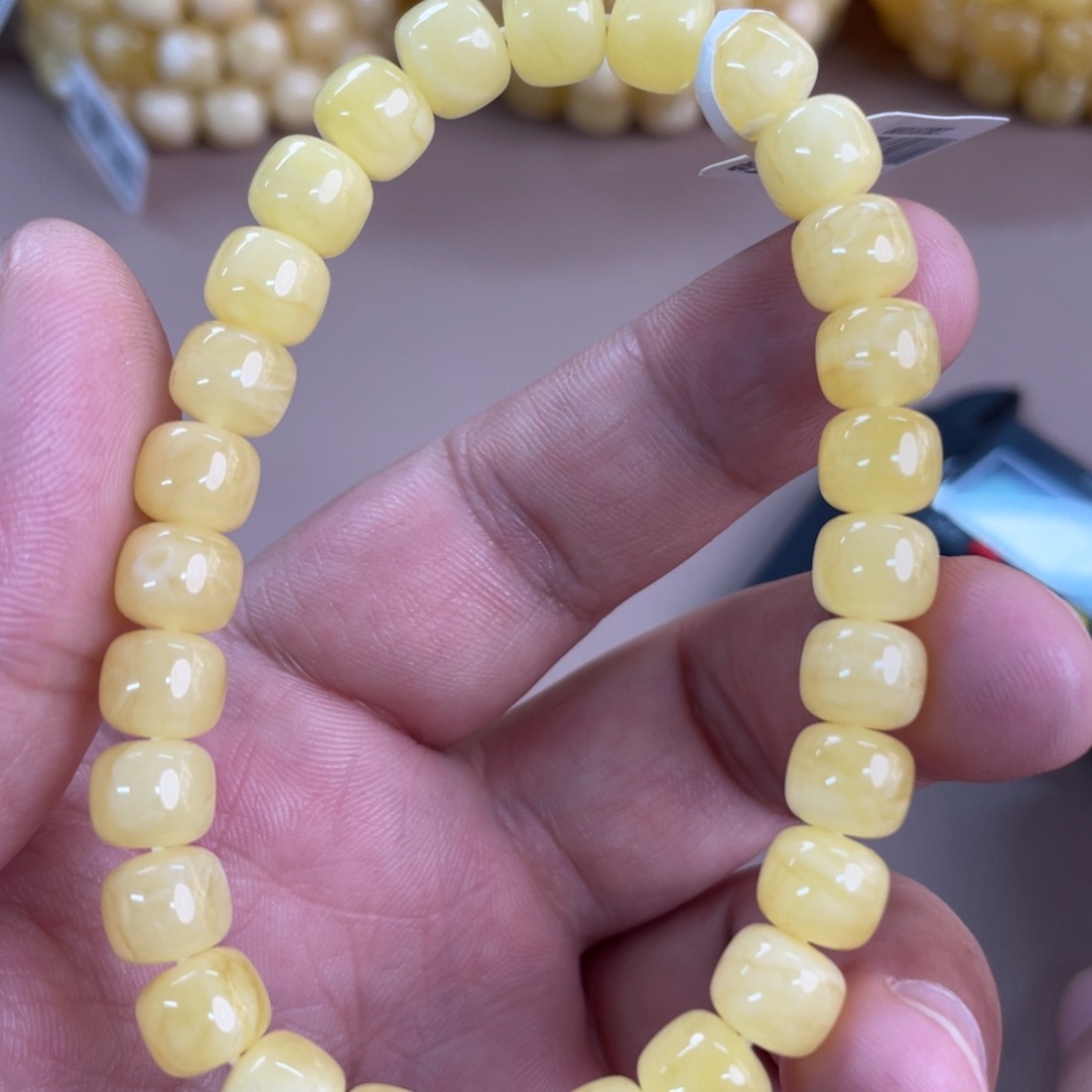 琥珀裸石未镶嵌114000000000