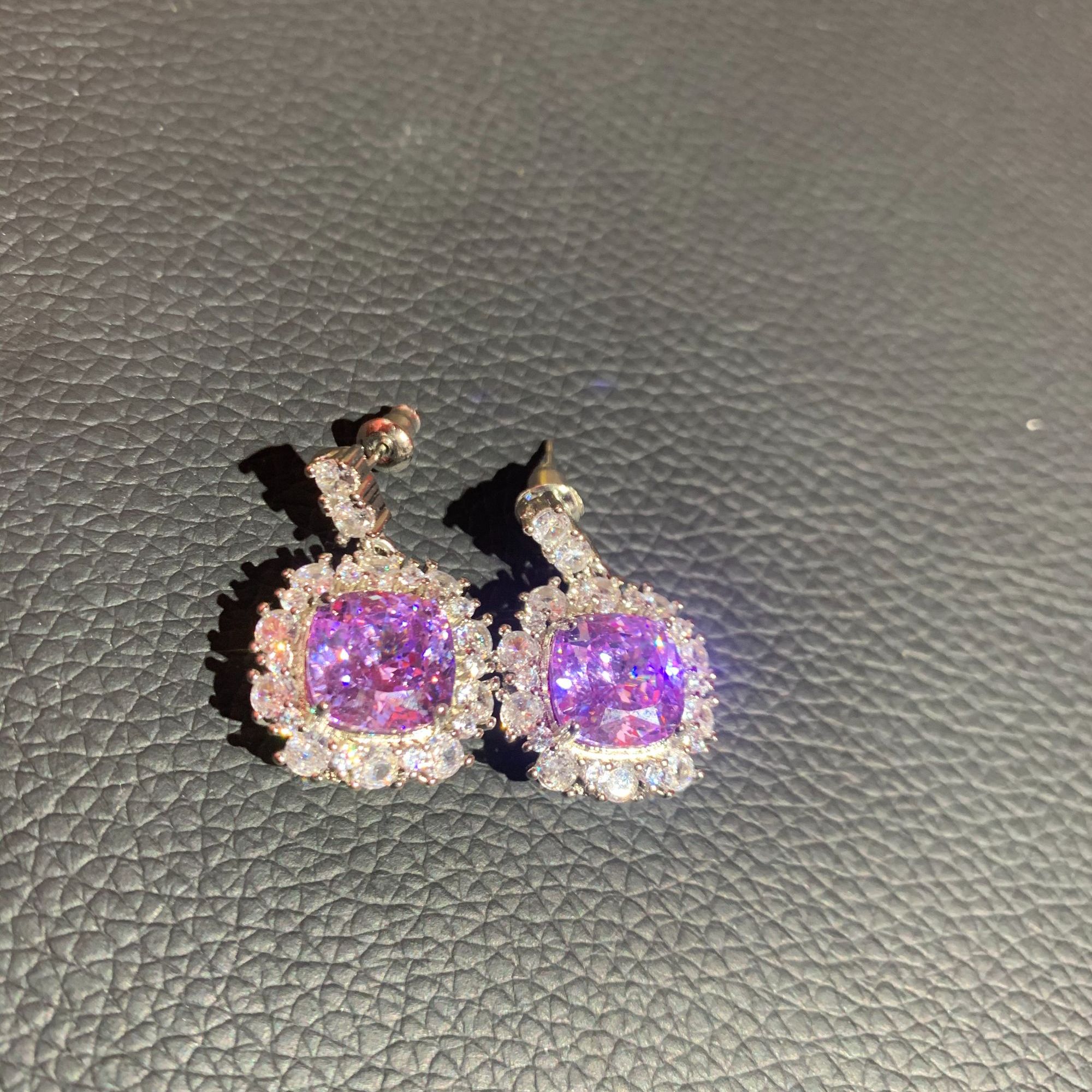 高级定制耳钉(多样发其一）B443