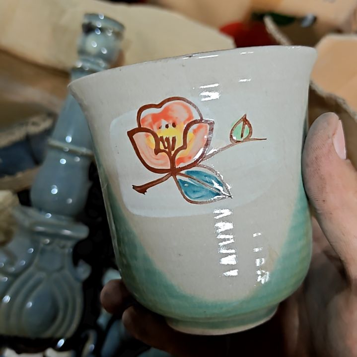迦***陵瓷片盘子碗茶壶啥都有