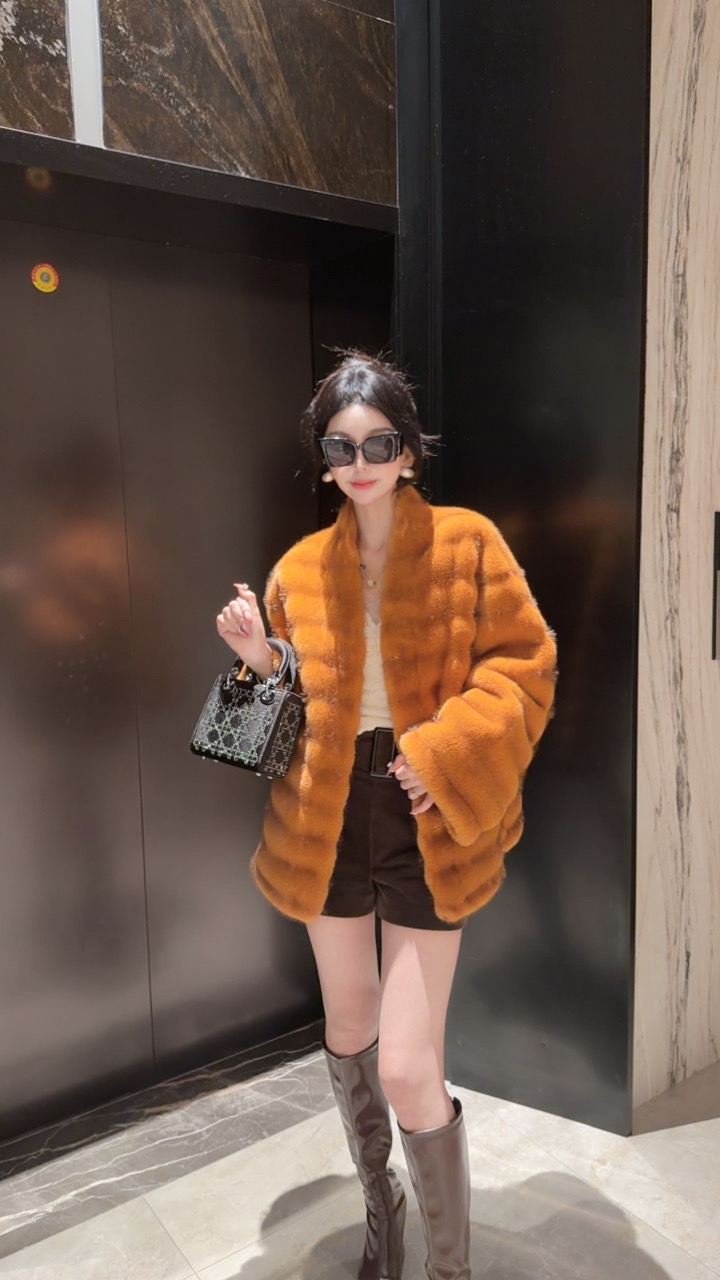 贵气千金南瓜琥珀貂全抽刀V领外套女短款加厚保暖毛毛大衣秋冬