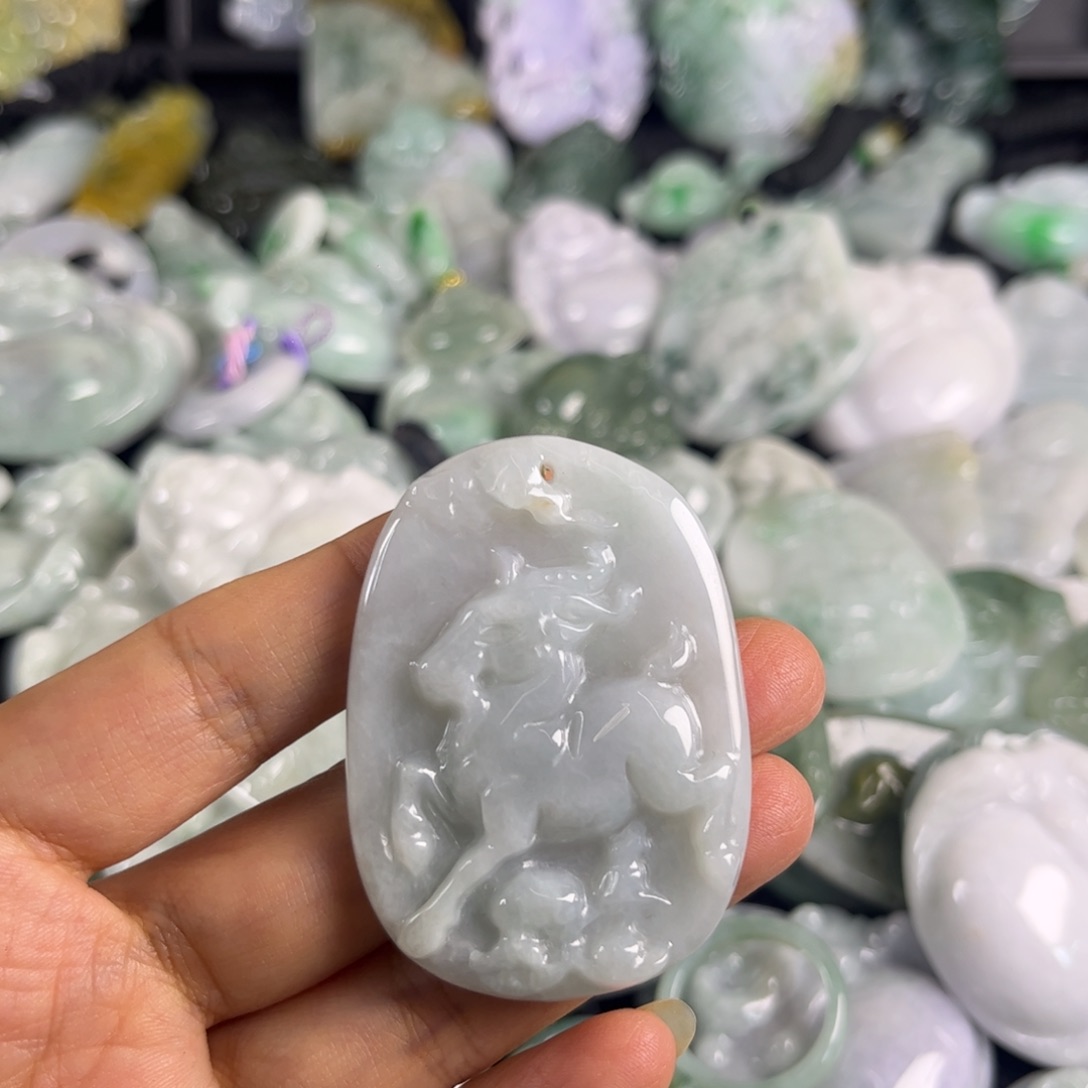 翡翠未镶嵌吊坠(不含链)