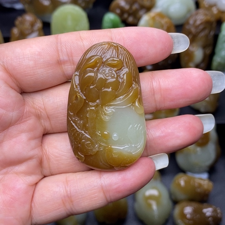 颈饰未镶嵌和田玉