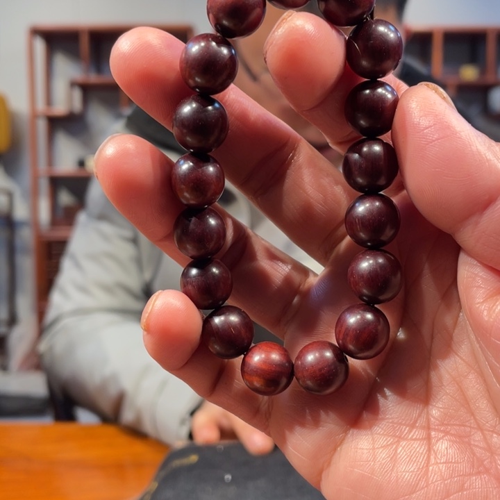 檀香紫檀（小叶紫檀）1.2的手串