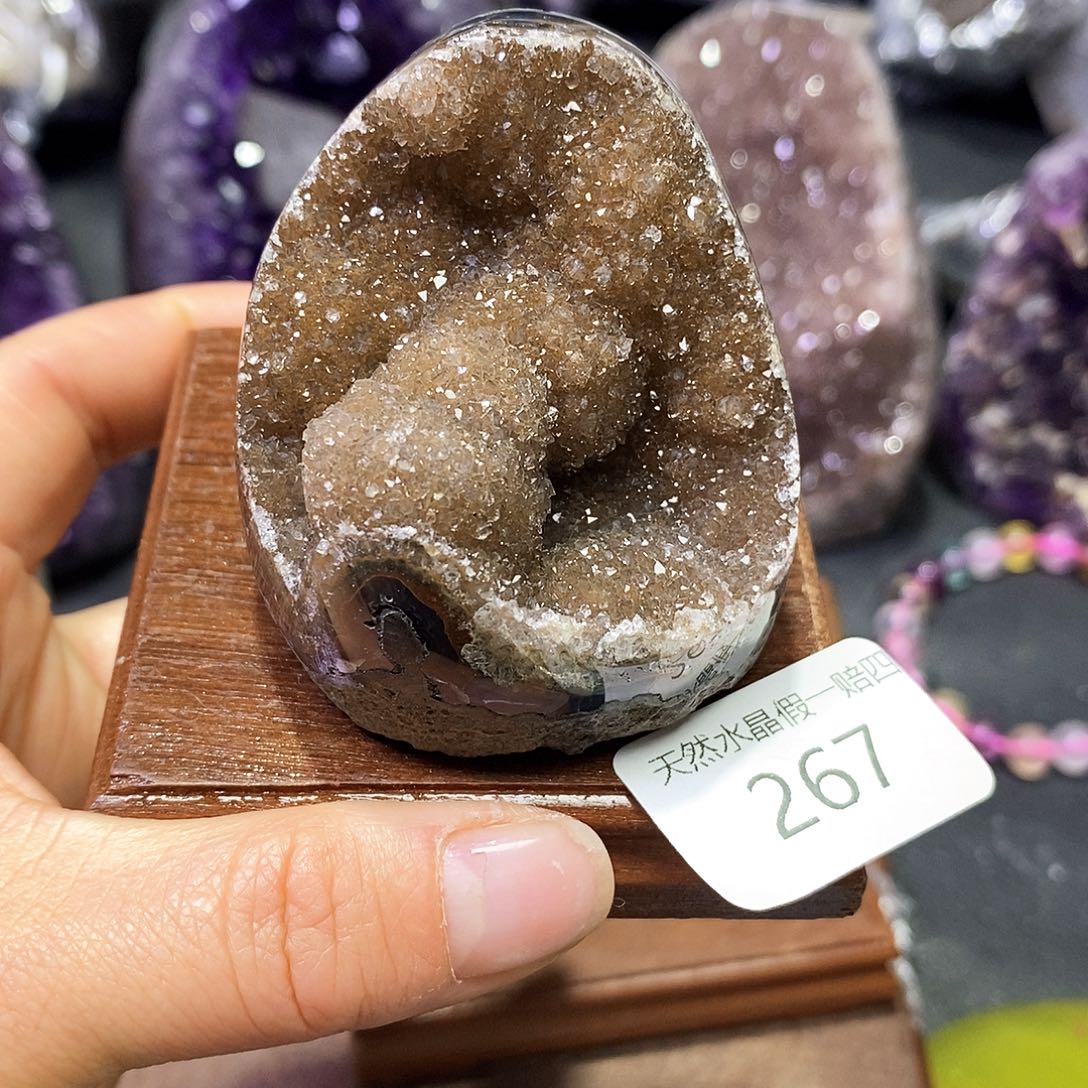 水晶大型摆件（非配饰）未镶嵌