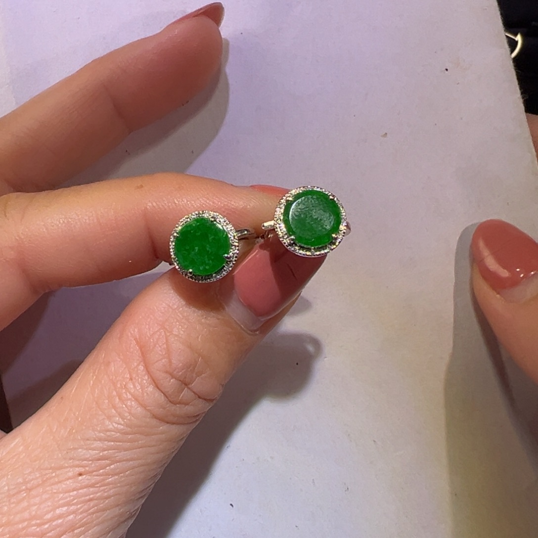 翡翠颈饰18K金镶嵌耳包