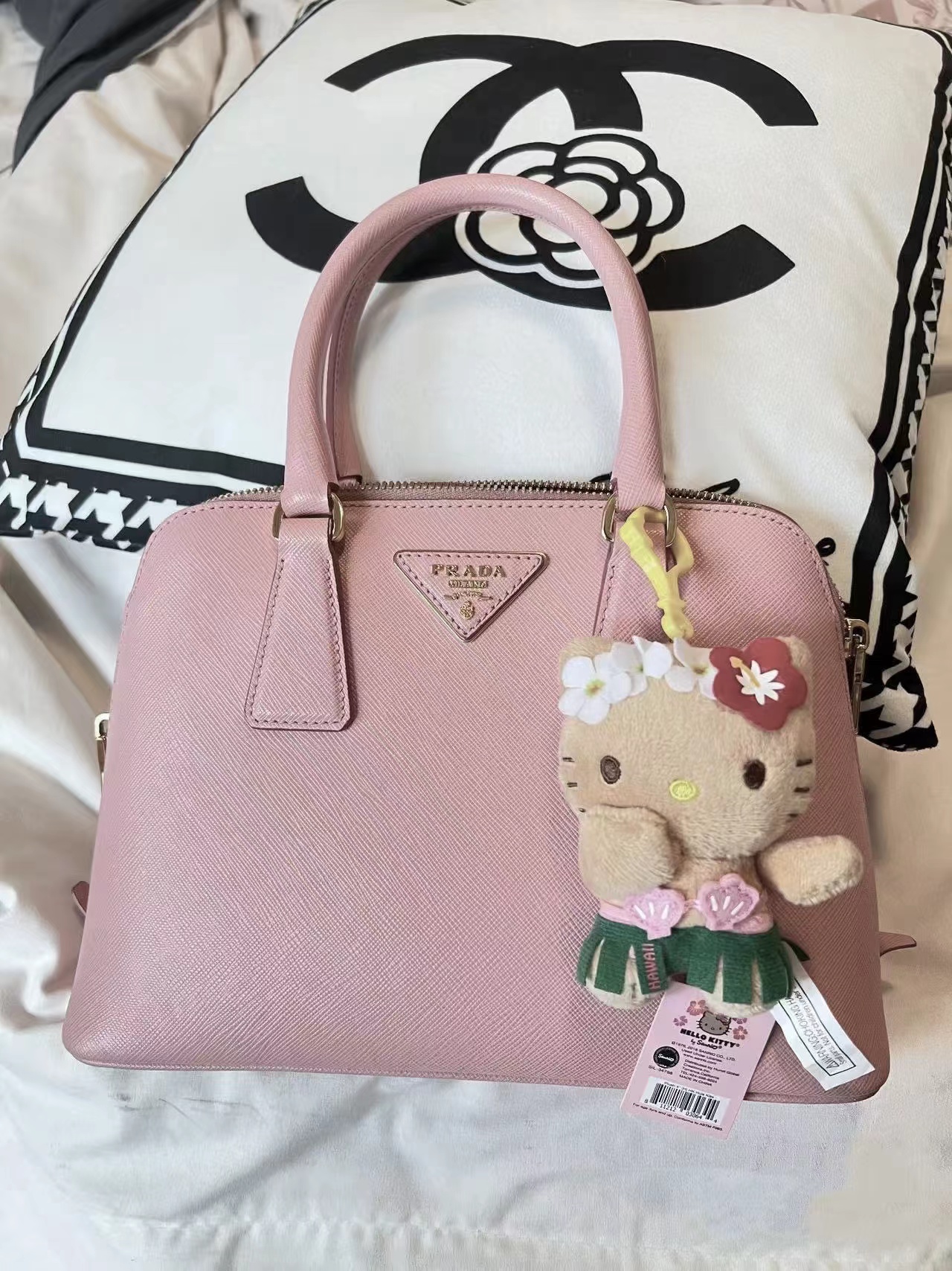 95新 Prada/普拉达 粉色贝壳保龄球 25cm 14941516